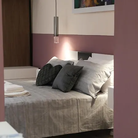 300m Dal Duomo - Due Magnifici Moderni Apartman *