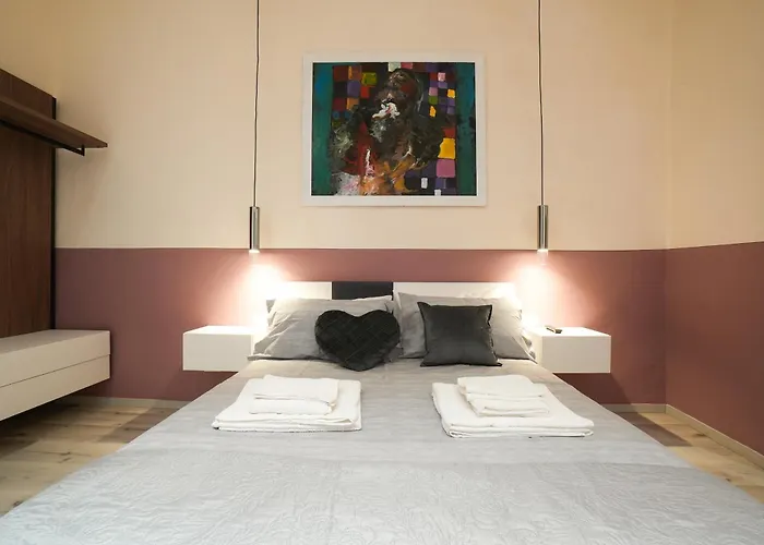 300m Dal Duomo - Due Magnifici Moderni * Μόντενα