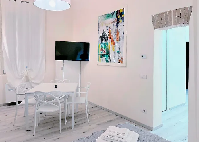 Διαμέρισμα 300m Dal Duomo - Due Magnifici Moderni