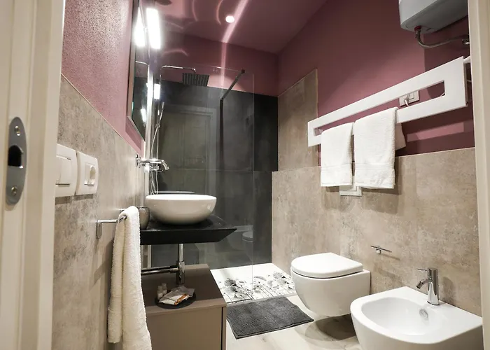 300m Dal Duomo - Due Magnifici Moderni Μόντενα