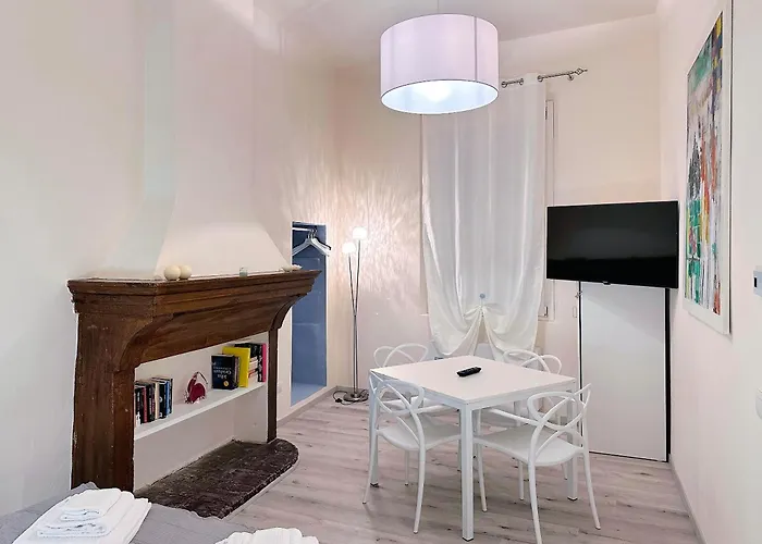 300m Dal Duomo - Due Magnifici Moderni Μόντενα